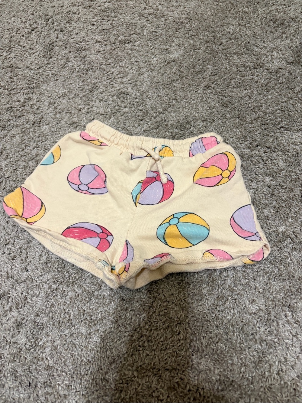 Zara Cream Shorts with Multicolor Beach Ball Print